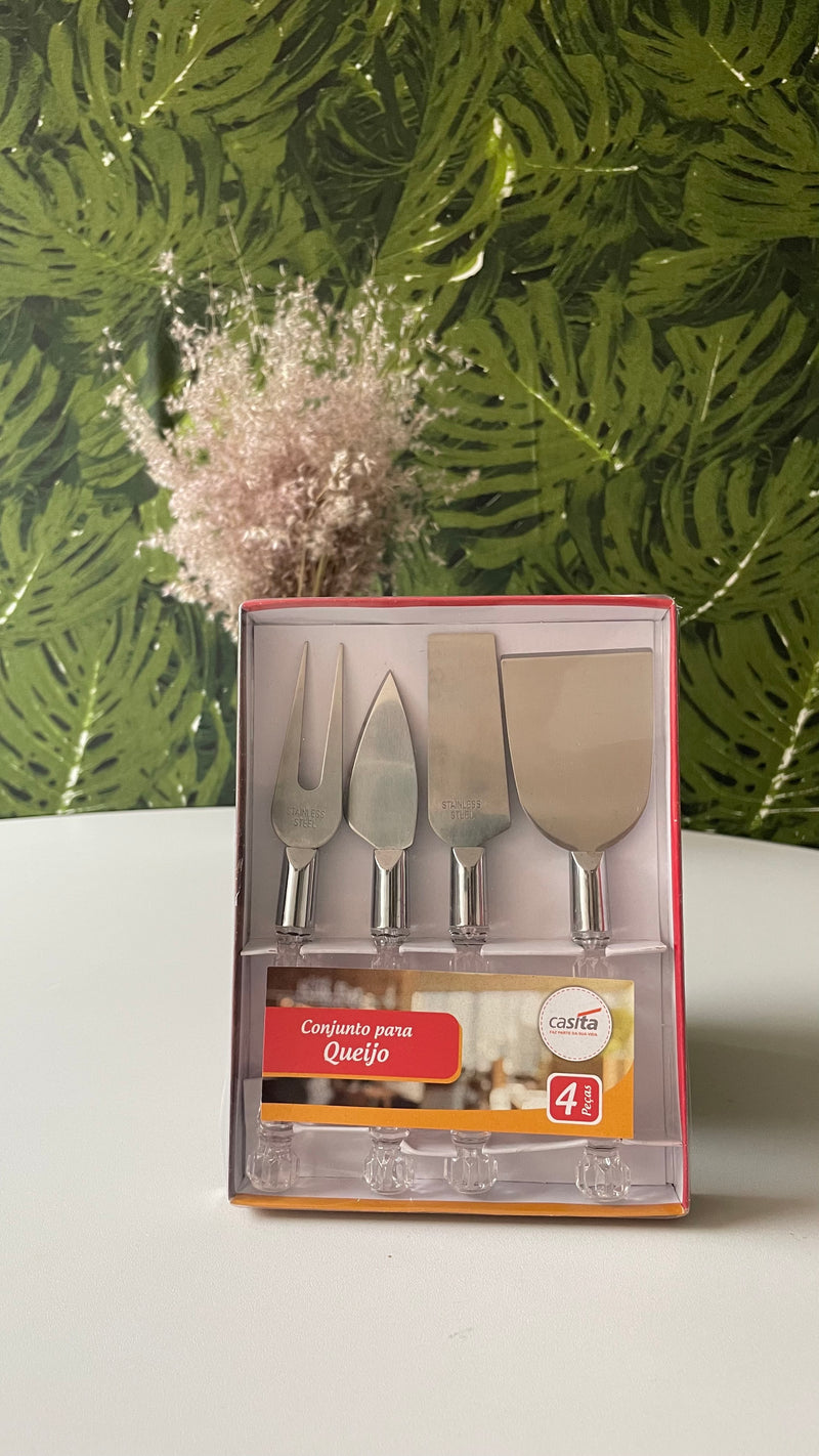 Tábua de Frios + 4 talheres para queijo - Bambu retangular com 4 Divisórias